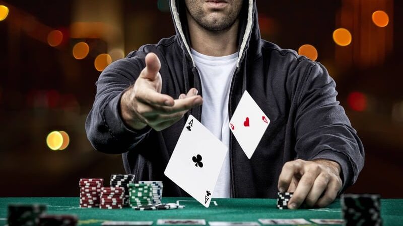 Texas Hold’em vs. Omaha: Which Poker Variant Suits You Best?